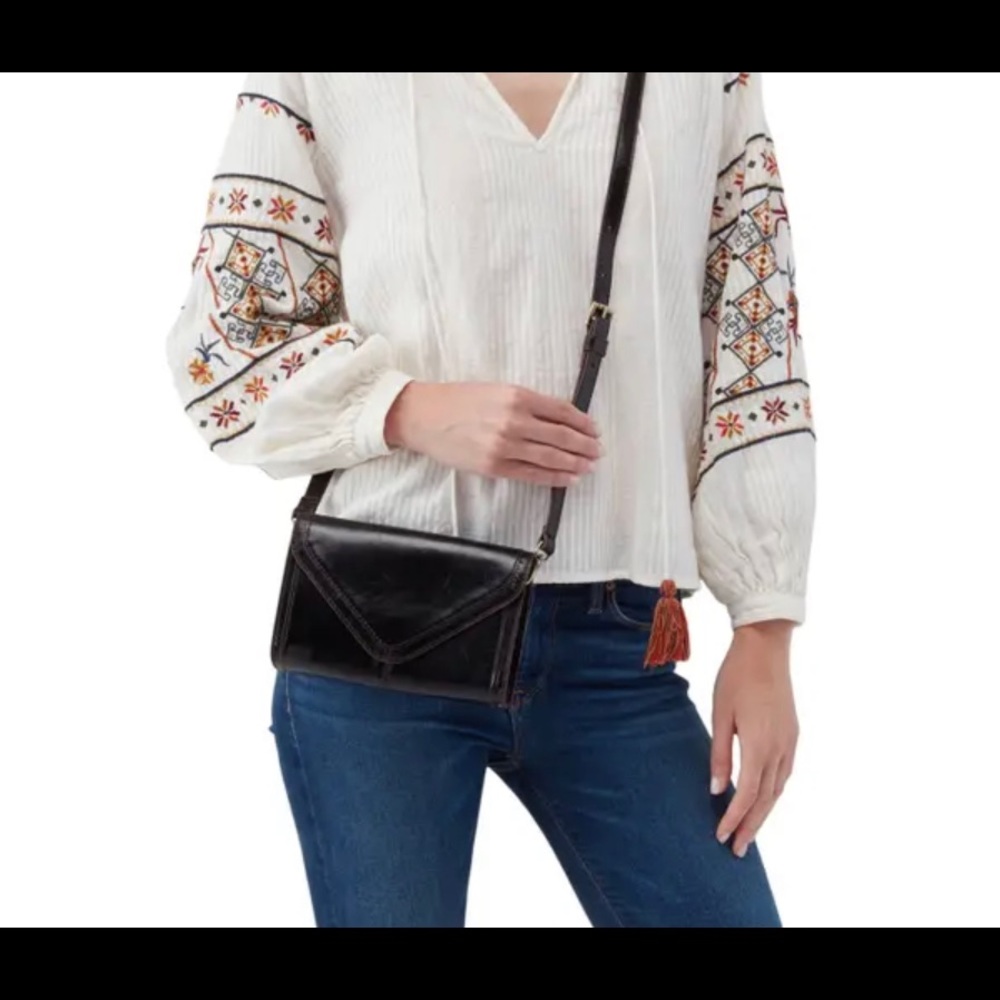 HOBO
Fleet Convertible Leather Crossbody Bag In Black